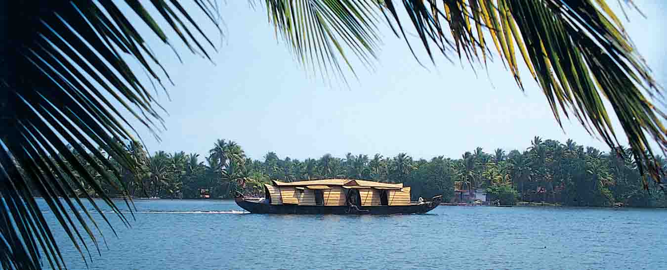 Kerala honeymoon packages from Pondicherry